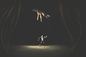 illustration-der-puppen-und-puppenspielerperformance-abstraktes-surreales-kontrollkonzept.jpg?b=1&s=170x170&k=20&c=Hi30IAtfuwXqWAdJb_hKOGnjxeUuP7ewgVZmnprsTbg=