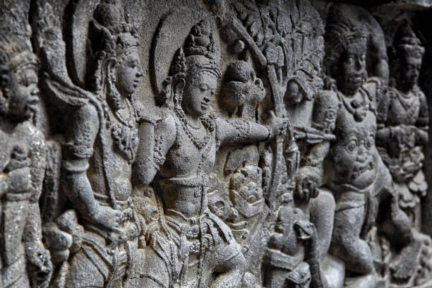 relief à candi prambanan, temple de prambanan, yogyakarta, indonésie - borobudur ruins photos et images de collection