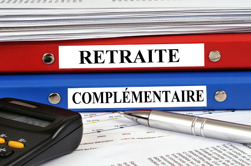 Files for retirement in France with supplementary pension