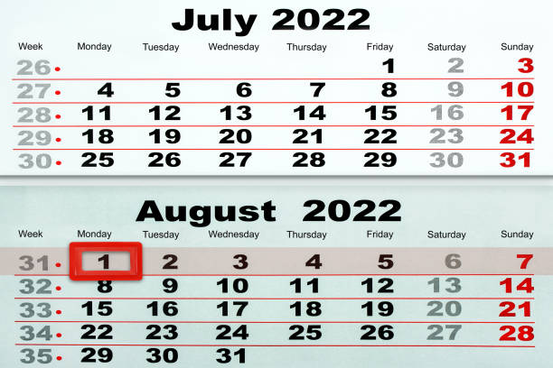 istock Calendar 2022 July and August 1 1409457023