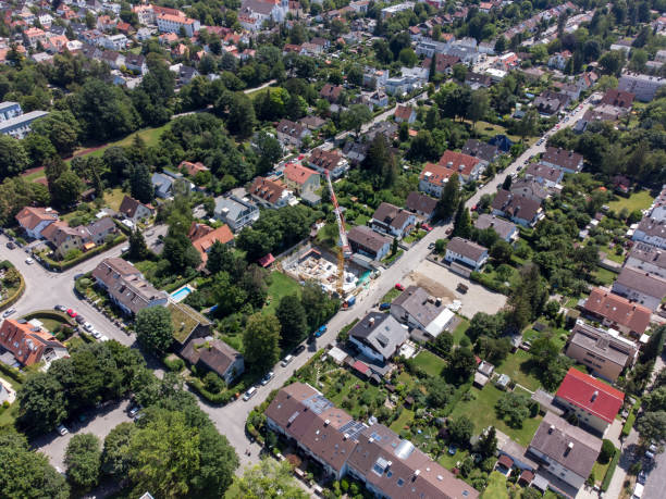 suburban houses from aerial perspective in Munich, Aubing suburban houses from aerial perspective in Munich, Aubing Europa stock pictures, royalty-free photos & images