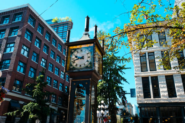 istock Historic Gastown Steam Clock on a sunny day 1409507434