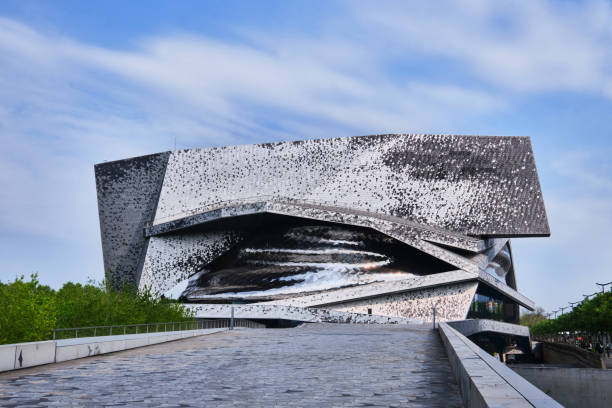 pariser philharmonie (philharmonie de paris) - national concert hall stock-fotos und bilder