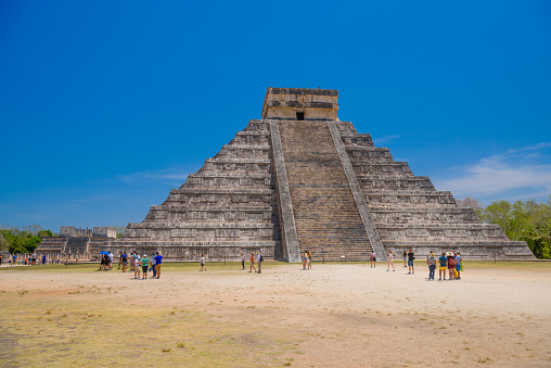 Temple Pyramid of Kukulcan El Castillo, Chichen Itza, Yucatan, Mexico, Maya civilization.