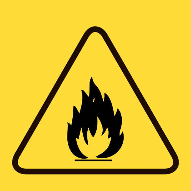 ilustrações, clipart, desenhos animados e ícones de sinal de aviso do símbolo de perigo combustão e inflamabilidade - changing form road sign sign yellow