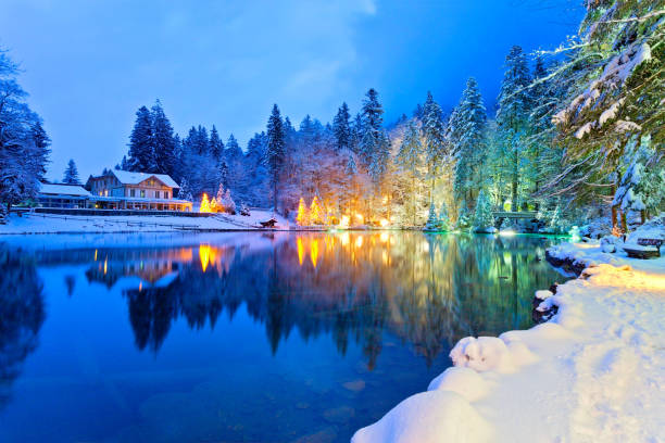 blausee nelle alpi bernesi, svizzera - switzerland european alps mountain alpenglow foto e immagini stock