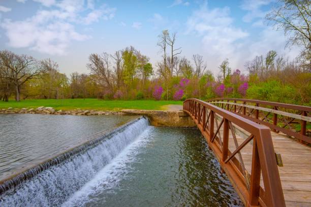 istock Walking Bridge and waterfall-Howard County,Indiana 1409695373