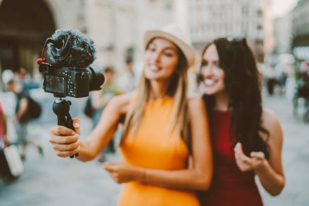 istock Influencer women vlogging from Vienna 1409706047