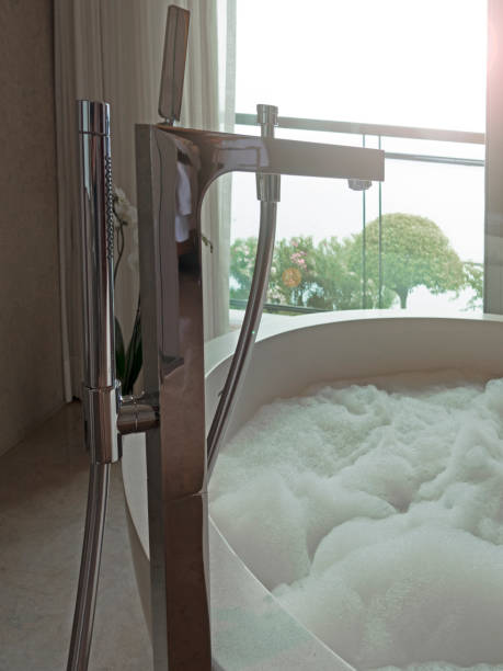istock The white bubbles in the hot tub 1409739026