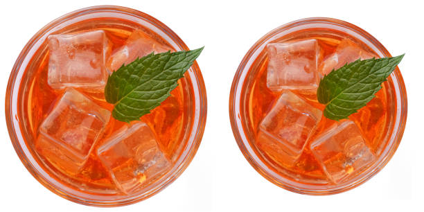 istock Set of refreshing soft drinks and cocktails with ice 1409739200
