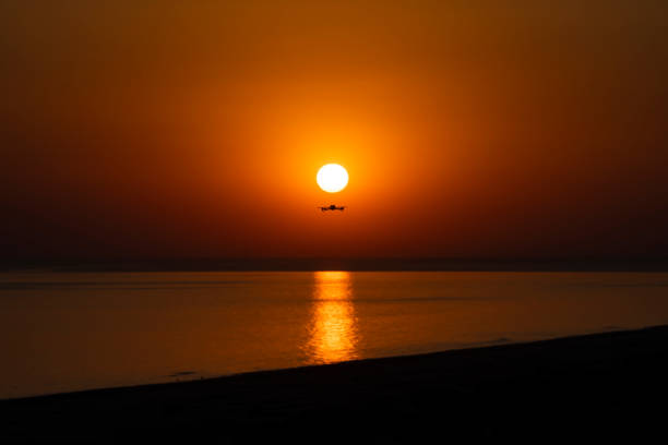 patara beach sunset drone photo, morze śródziemne kalkan, kas antalya, turcja - celsius library zdjęcia i obrazy z banku zdjęć