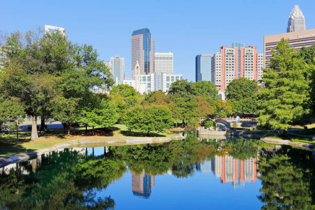 istock Charlotte Skyline - North Carolina 1409768990