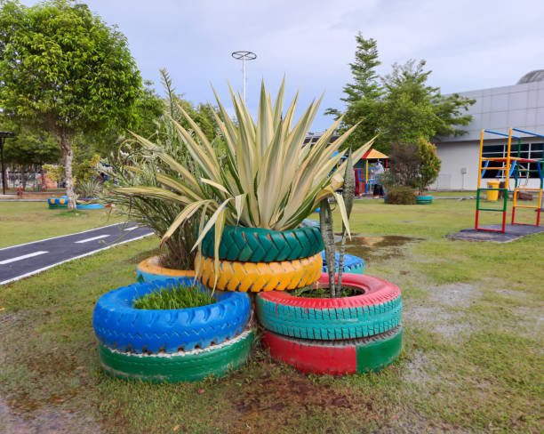 flower pots from used rubber car tires