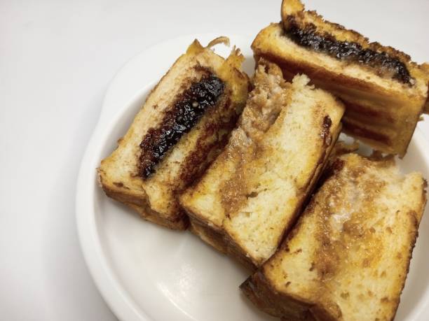 istock Homemade Toast 1409820296