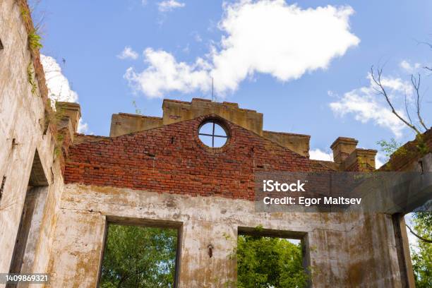 Abandoned Building Of A Hydroelectric Power Plant In The Lipetsk Region The Interior Of An Abandoned Hydroelectric Power Station Stock Photo - Download Image Now