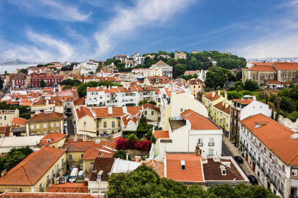 vista para as casas da cidade de lisboa, portugal - 5553 - fotografias e filmes do acervo