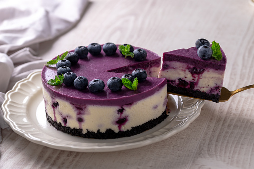 Delicious no bake cheesecake with fresh blueberry