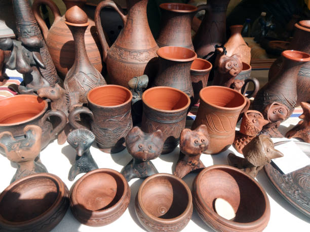 istock Russian folk crafts - traditional clay dishes 1410018526