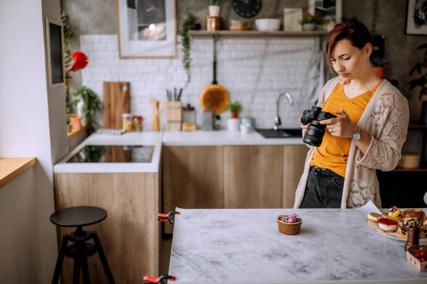 istock Food photographer 1410088957