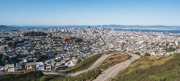 istock Twin Peaks San Francisco skyline 1410219083