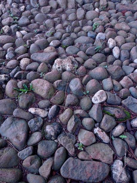 a bunch of stones that line up neatly