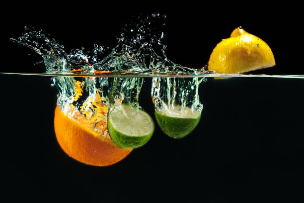 istock many fruits splashes into water 1410237827