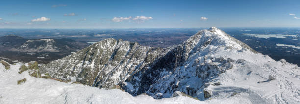 vista panorâmica da famosa borda da faca em um claro dia de inverno - knife edge - fotografias e filmes do acervo