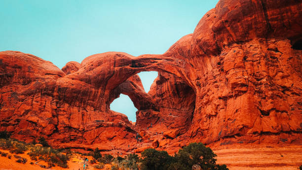 arcos em utah - travel famous place balanced rock beauty in nature - fotografias e filmes do acervo