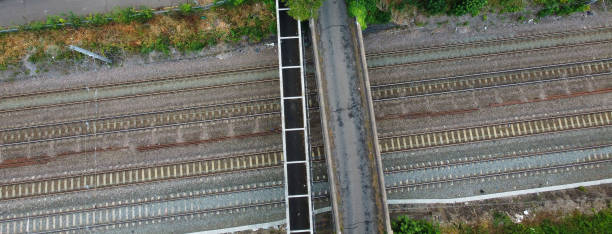 high angle aerial view of train tracks at leagrave luton railway station of england uk - escaping the rat race imagens e fotografias de stock