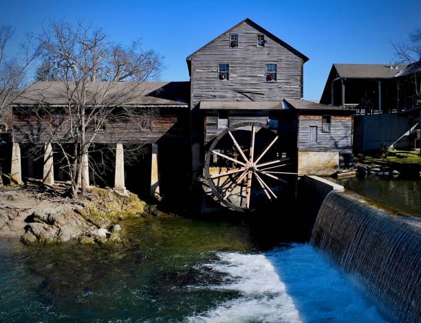 istock Small Town Southern Grist Mill 1410370148
