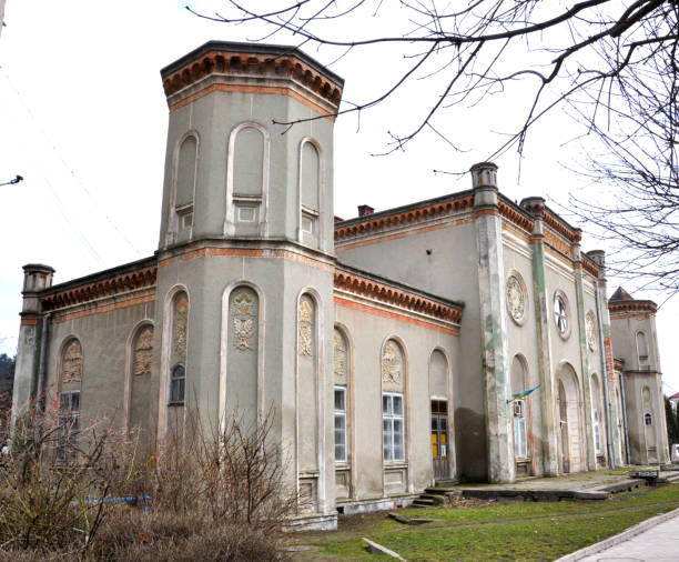 istock New Synagogue building in Chortkiv 1410479240