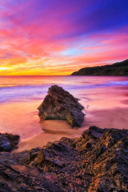 istock Sea burgess Vert Rock to hawke 1410529788