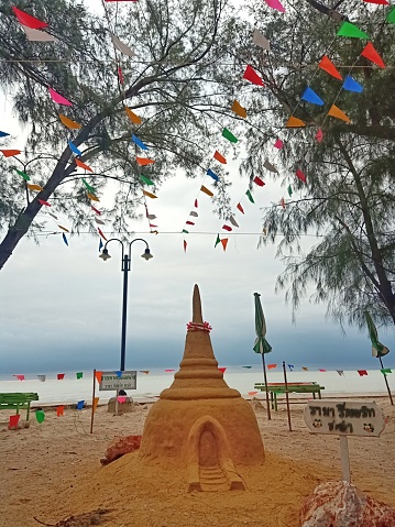 Sand pagoda by the sea sand