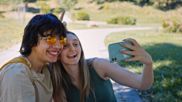 istock Outdoor phone lifestyle. 1410674598