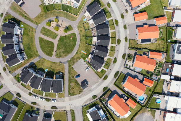 istock Circle shaped street with various houses 1410681182