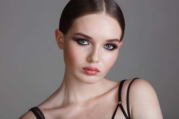 istock Beautiful woman with bright make-up 1410700622