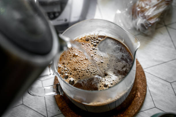 Boiled water boiled to coffee