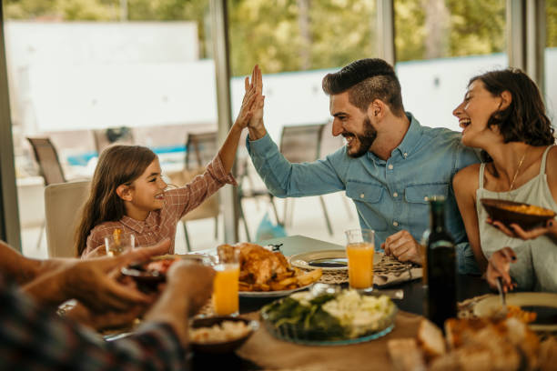 istock We love our weekend lunch time together 1410761513