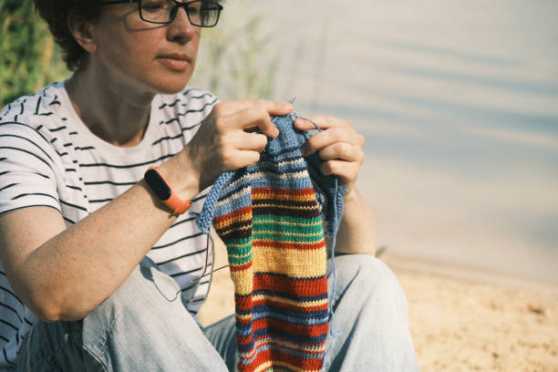 Everywhere knitting woman