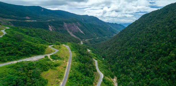 istock Khanh Le Pass seen from above is beautiful and majestic. 1410786333