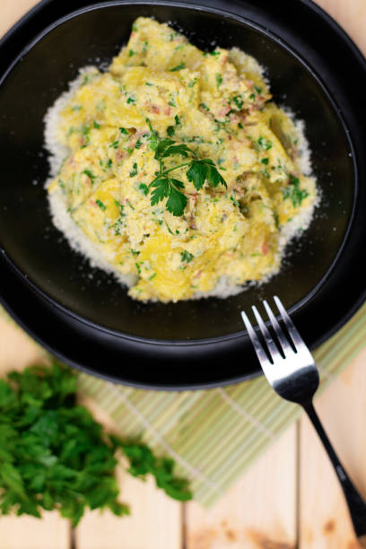 istock Traditional delicious pasta carbonara 1410853642