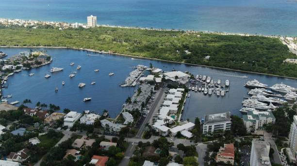 istock 4K Drone - Fort Lauderdale Beach Photos 1410869655