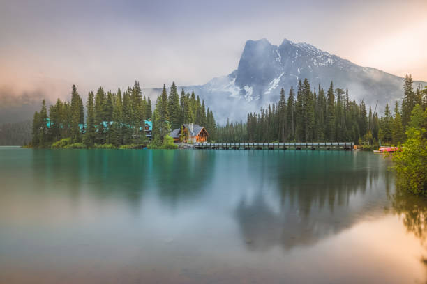 istock Emerald Lake Sunrise. Yoho National Park, Canada 1410874045