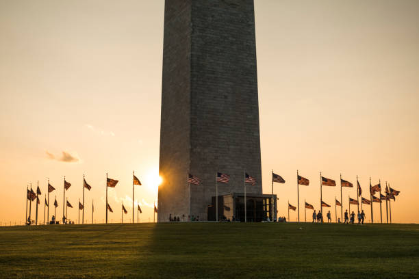 istock washington memorial at sunset 1410904702