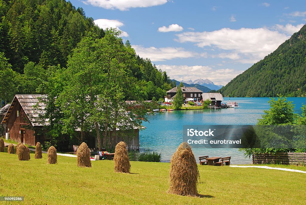 Lago Weissensee, la Carinzia, Austria - Foto stock royalty-free di Lago Weissensee - Austria