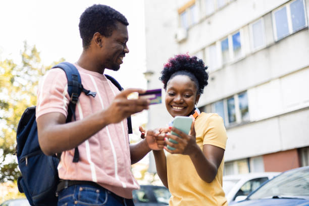 istock A young couple orders groceries online 1411003410