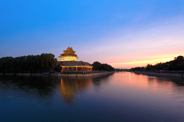 istock the forbidden city at dusk 141102454