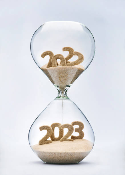 pasando al año nuevo 2023 - the end fotograf�ías e imágenes de stock