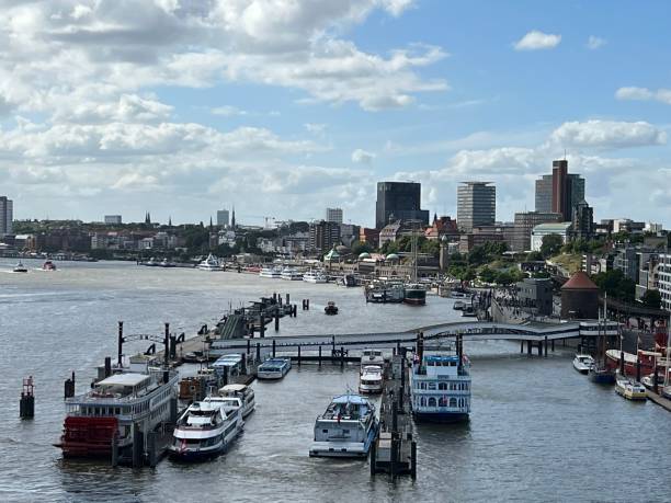 istock Hamburg St. Pauli Landing Bridges 1411093449