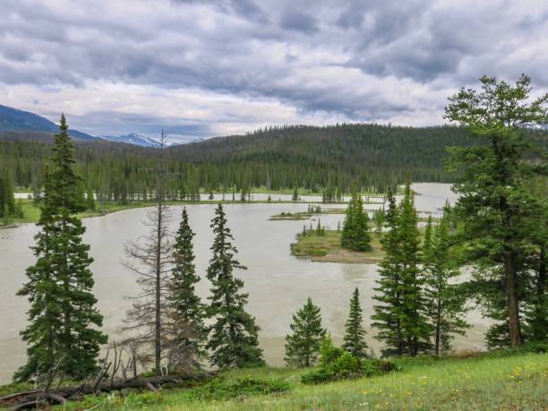 istock A Majestic River in the Rockies 1411102407